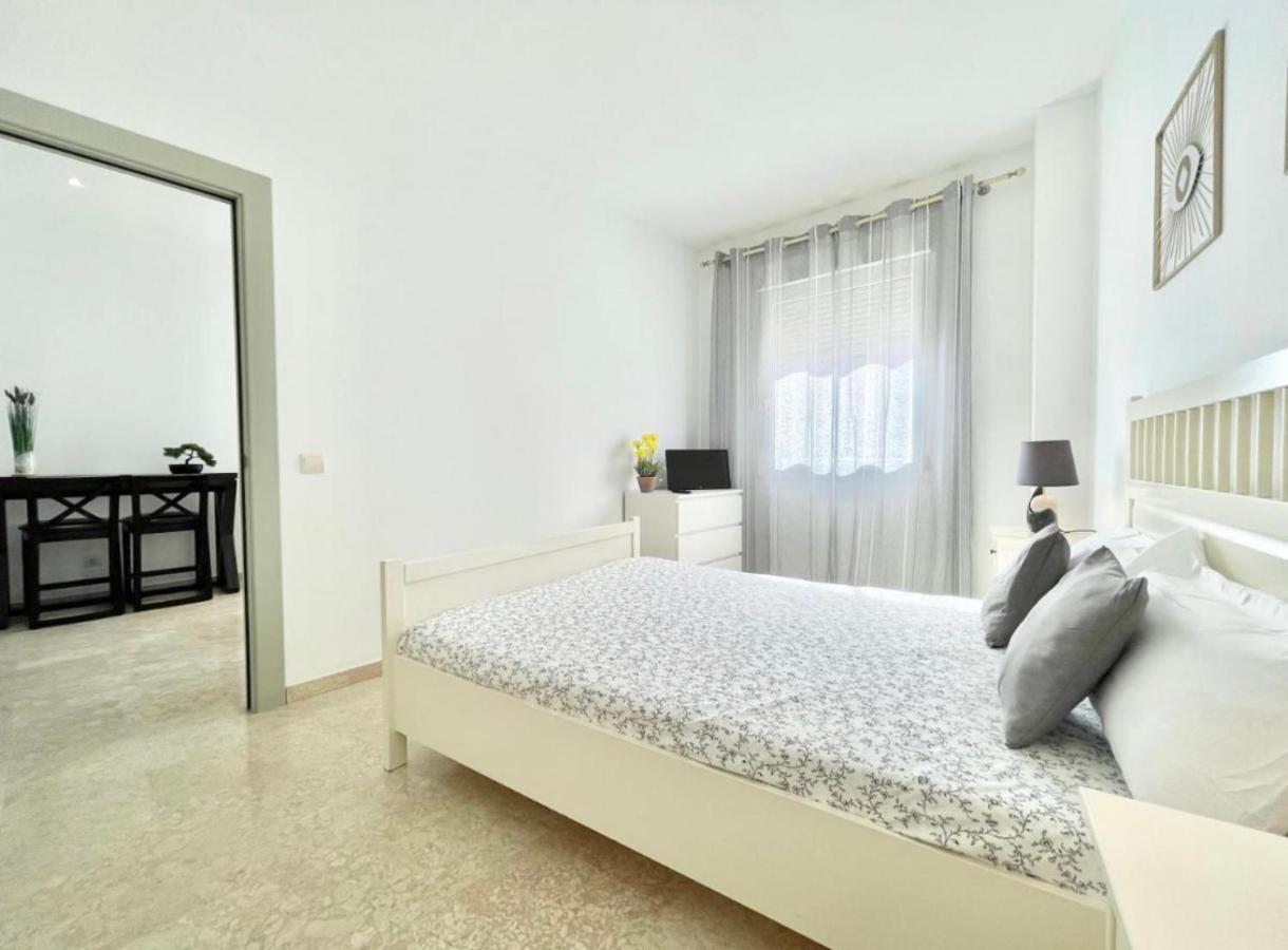 Apartsur Bormujos Luaran gambar