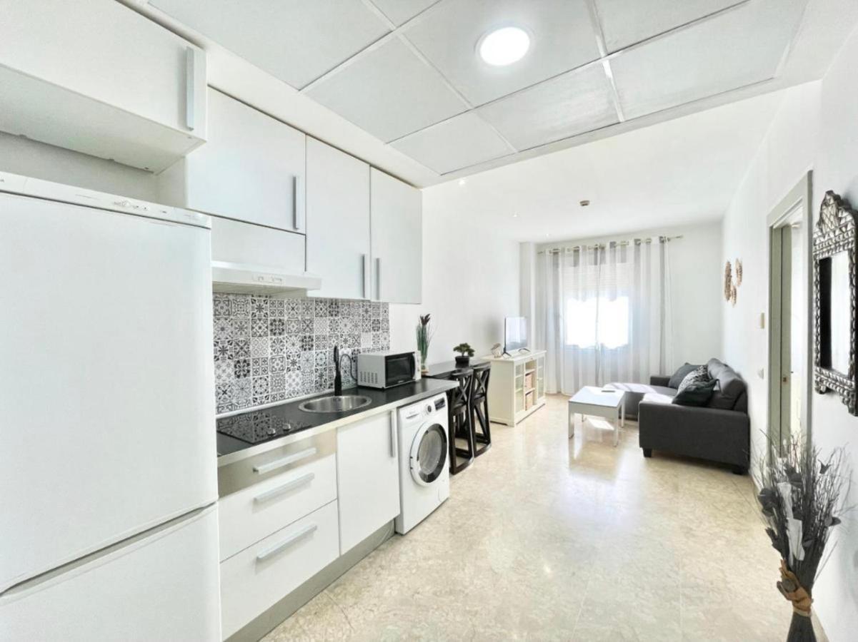 Apartsur Bormujos Luaran gambar