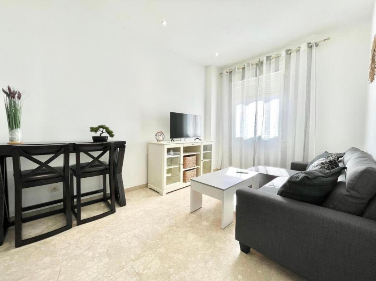 Apartsur Bormujos Luaran gambar