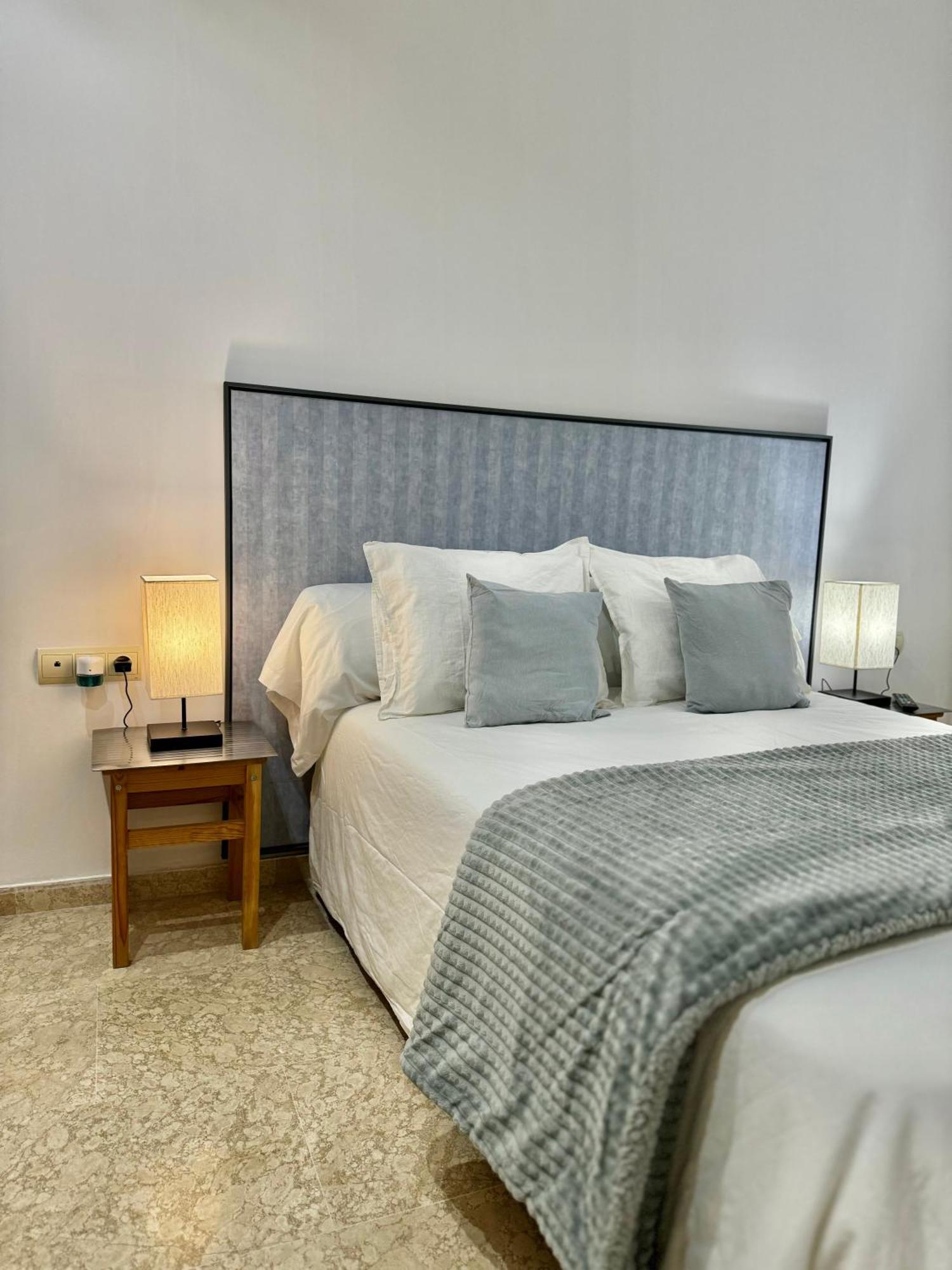 Apartsur Bormujos Luaran gambar