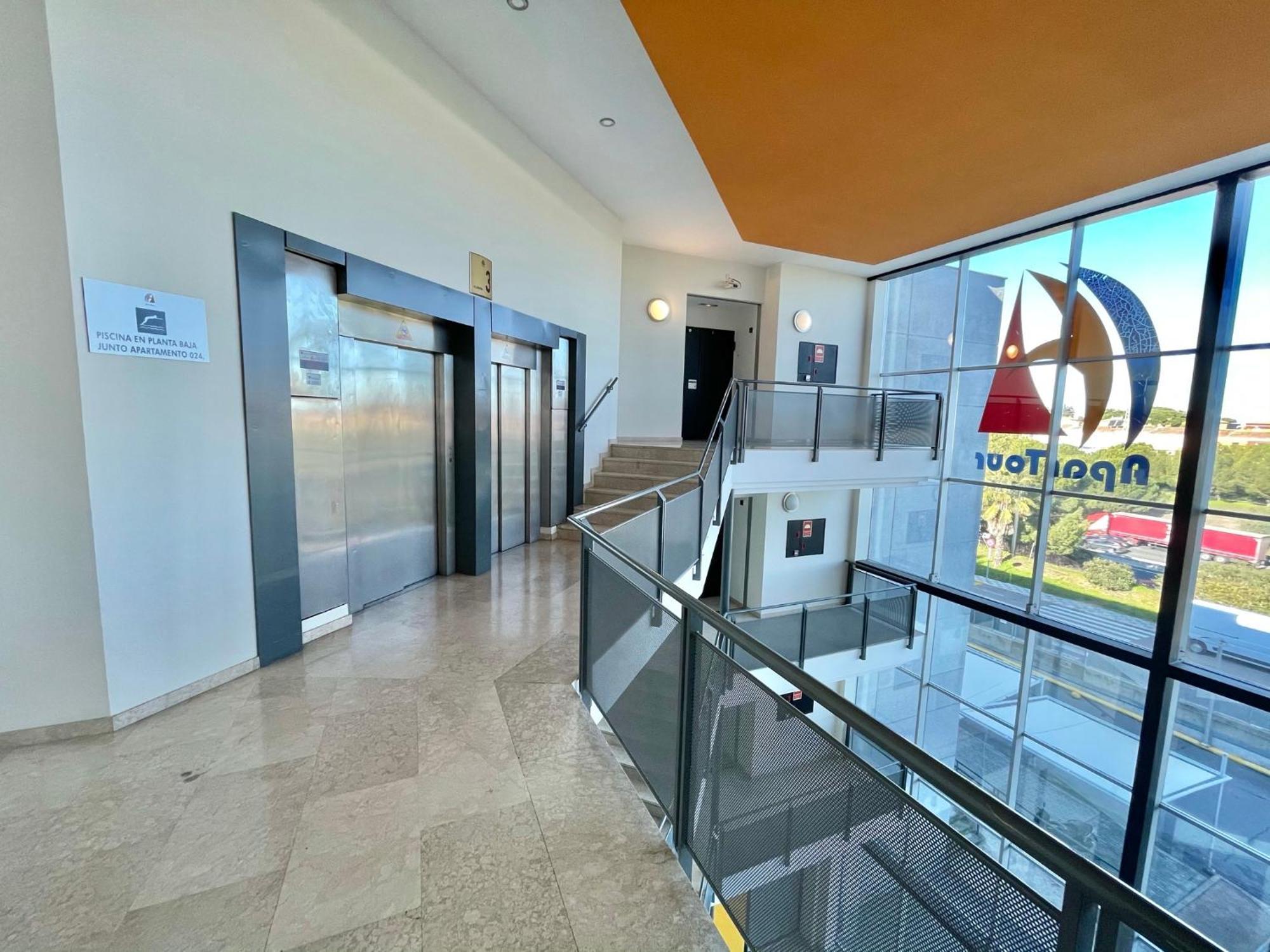 Apartsur Bormujos Luaran gambar